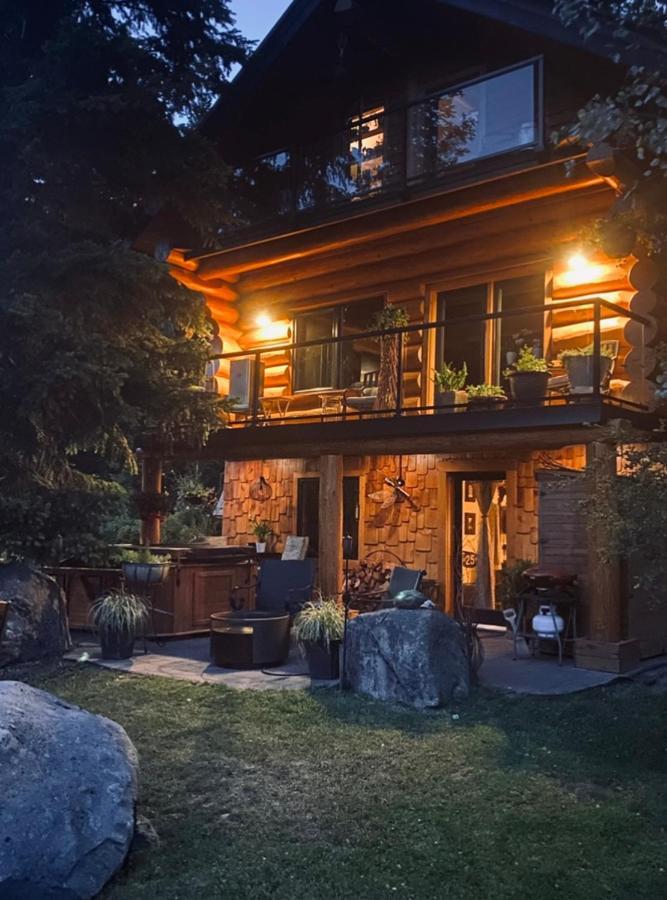 A Suite Retreat - Beyond Bed & Breakfast Sun Peaks Luaran gambar