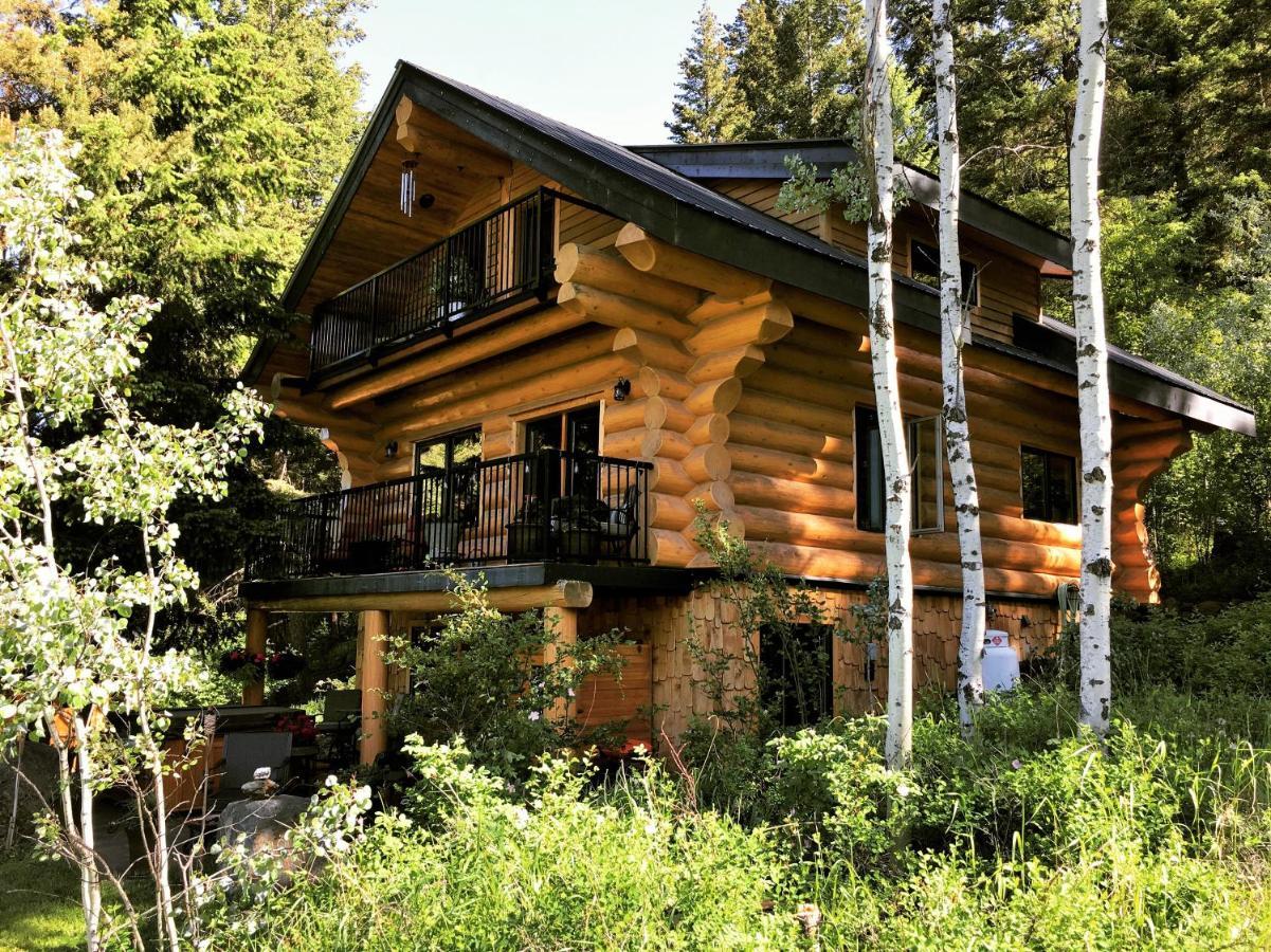A Suite Retreat - Beyond Bed & Breakfast Sun Peaks Luaran gambar