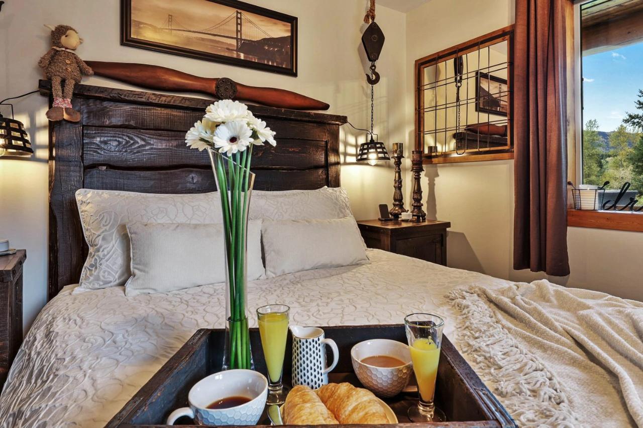 A Suite Retreat - Beyond Bed & Breakfast Sun Peaks Luaran gambar
