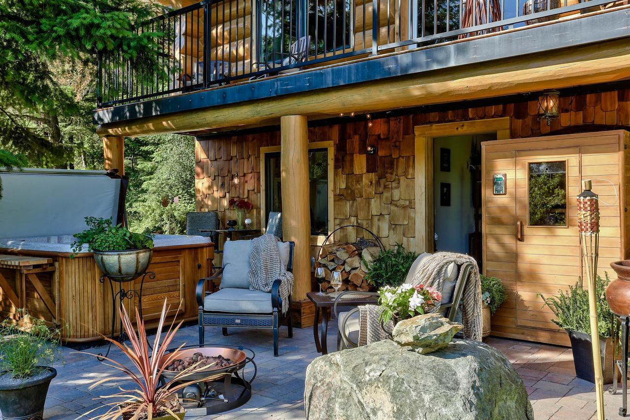 A Suite Retreat - Beyond Bed & Breakfast Sun Peaks Luaran gambar