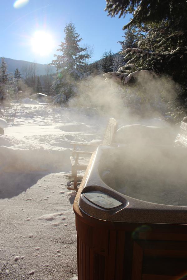 A Suite Retreat - Beyond Bed & Breakfast Sun Peaks Luaran gambar